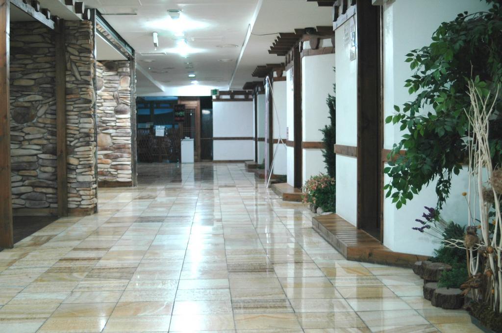 Itaewon Land Spa & Guesthouse Seul Exterior foto